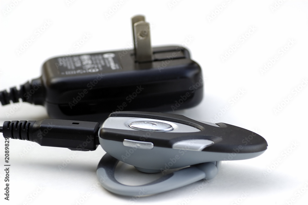 bluethooth headset witha charger bluethooth headset witha charger