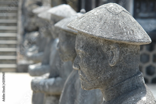 samurai statue