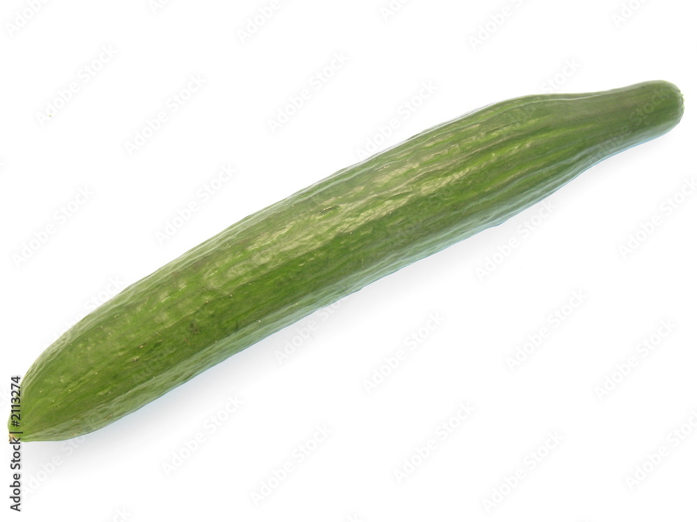 ein ganze gurke isoliert auf weißem hintergrund ein ganze gurke isoliert auf weißem hintergrund