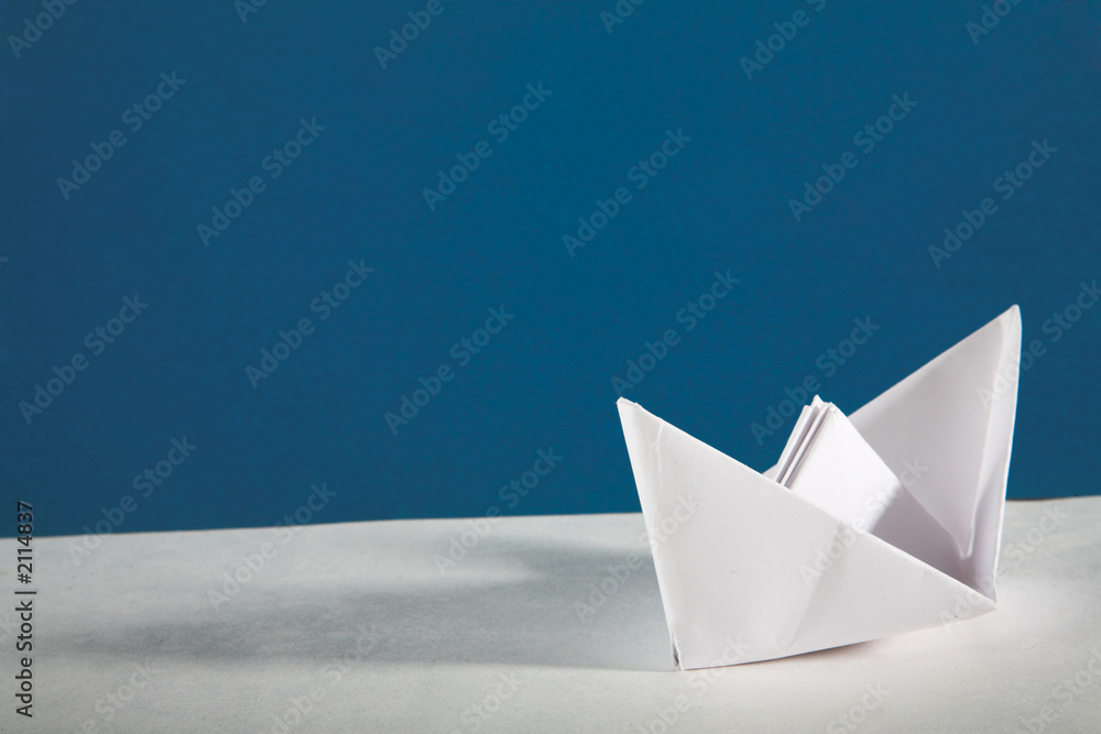 Obraz premium origami boat