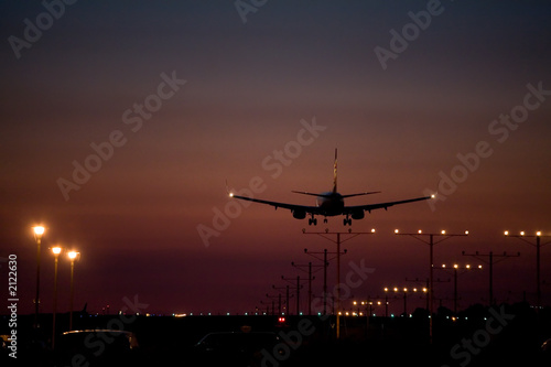 dusk jet landing 1