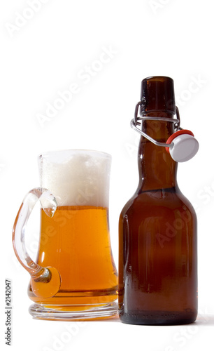 bottle and full beer mug