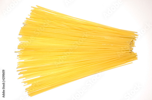 raw spaghetti