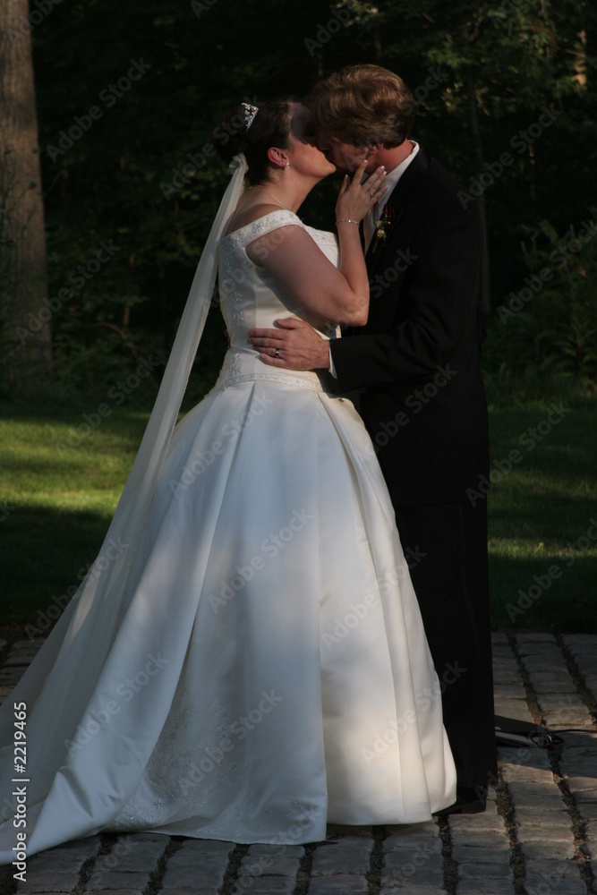 kiss kissing bride groom wedding couple love