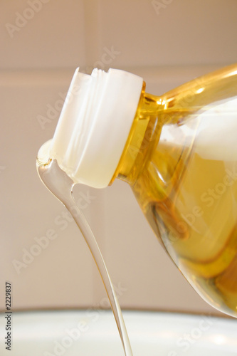 oil bottle 01
