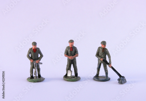 3 workmen