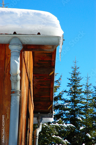 chalet et neige