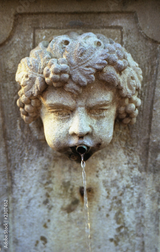 fontaine a frejus
