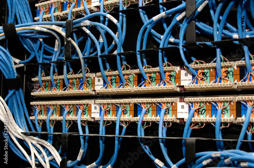 cat 5 network cable and ethernet hub