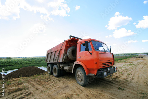 Wallpaper Mural red dumper Torontodigital.ca