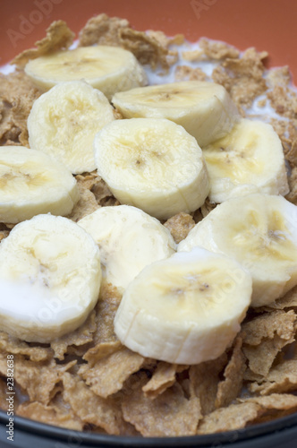 cereal with bananas