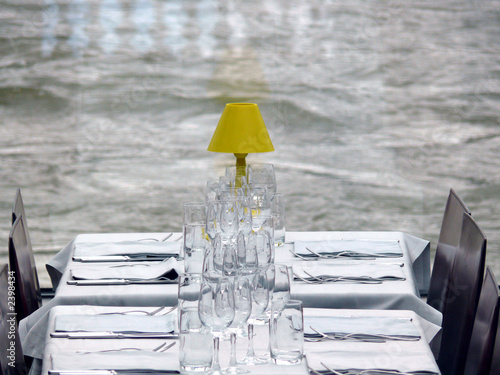 Photography restaurant sur l'eau.