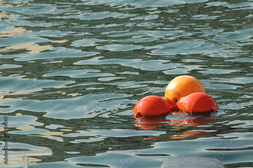 bouées rouges