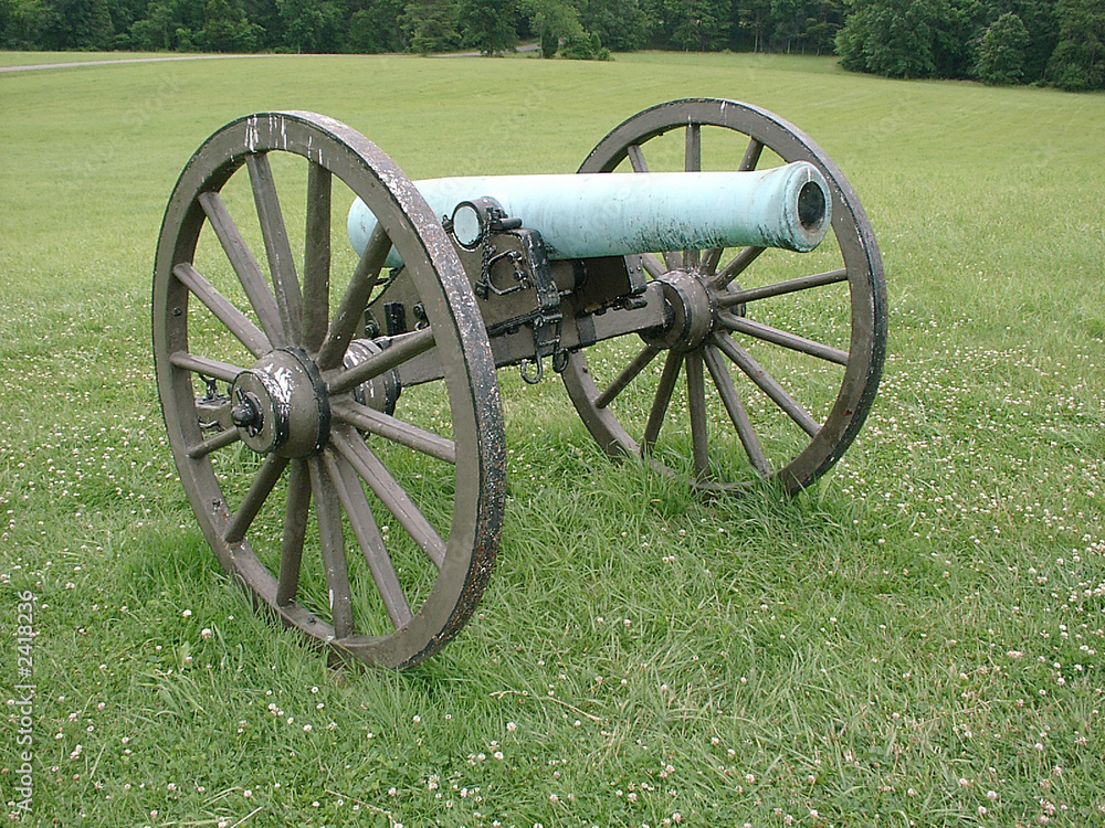 wheeled canon