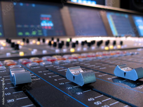 console mixage numerique 2