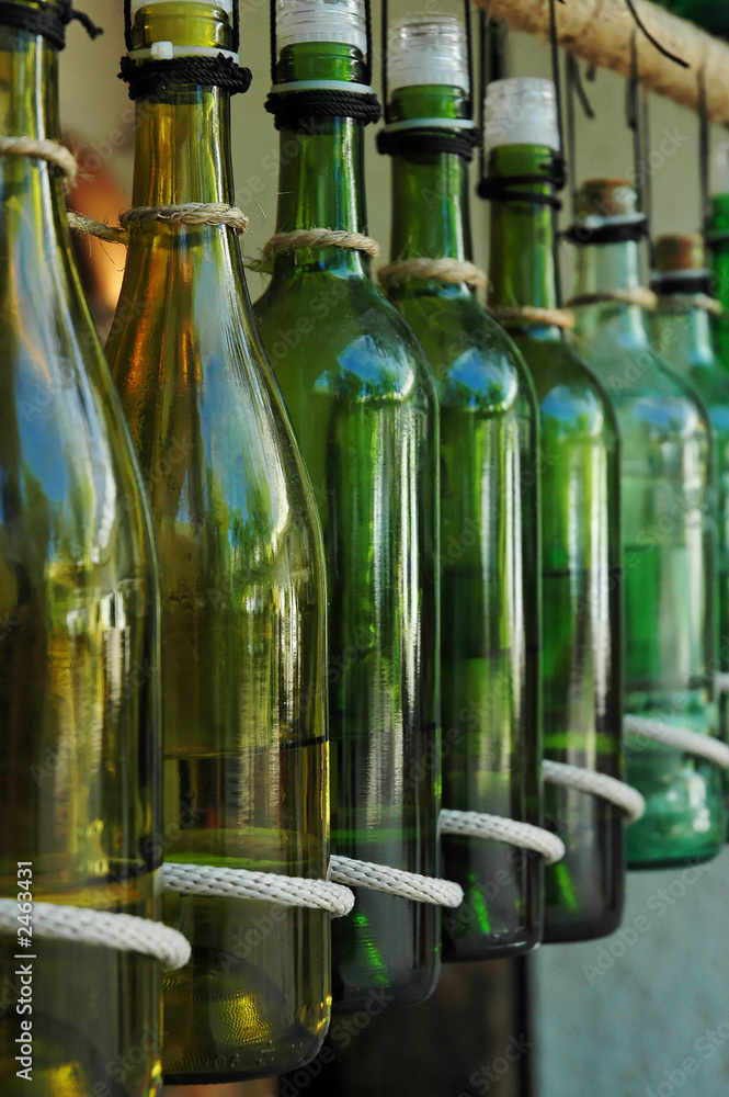 bottle song Photos Adobe Stock