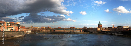 toulouse depuis le pont des catalans