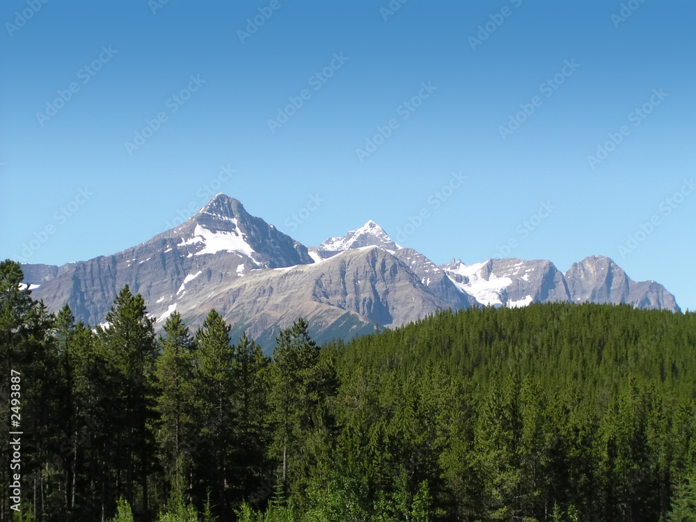 mountains in canada