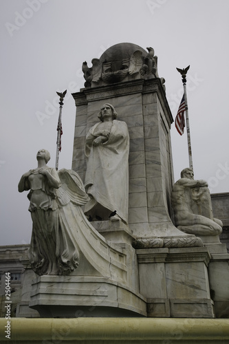 columbus statue