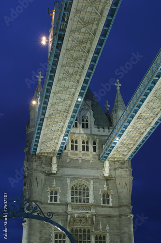 tower bridge