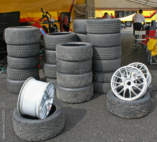 race day tyre workshop