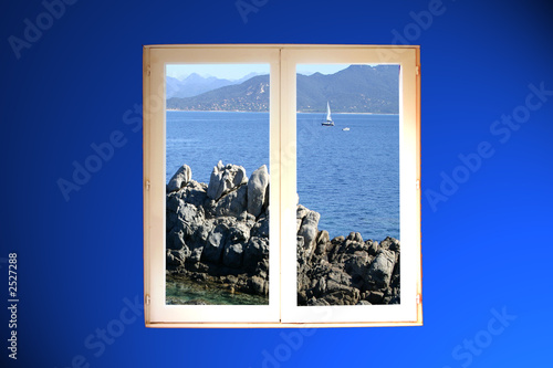 fenêtre sur mer