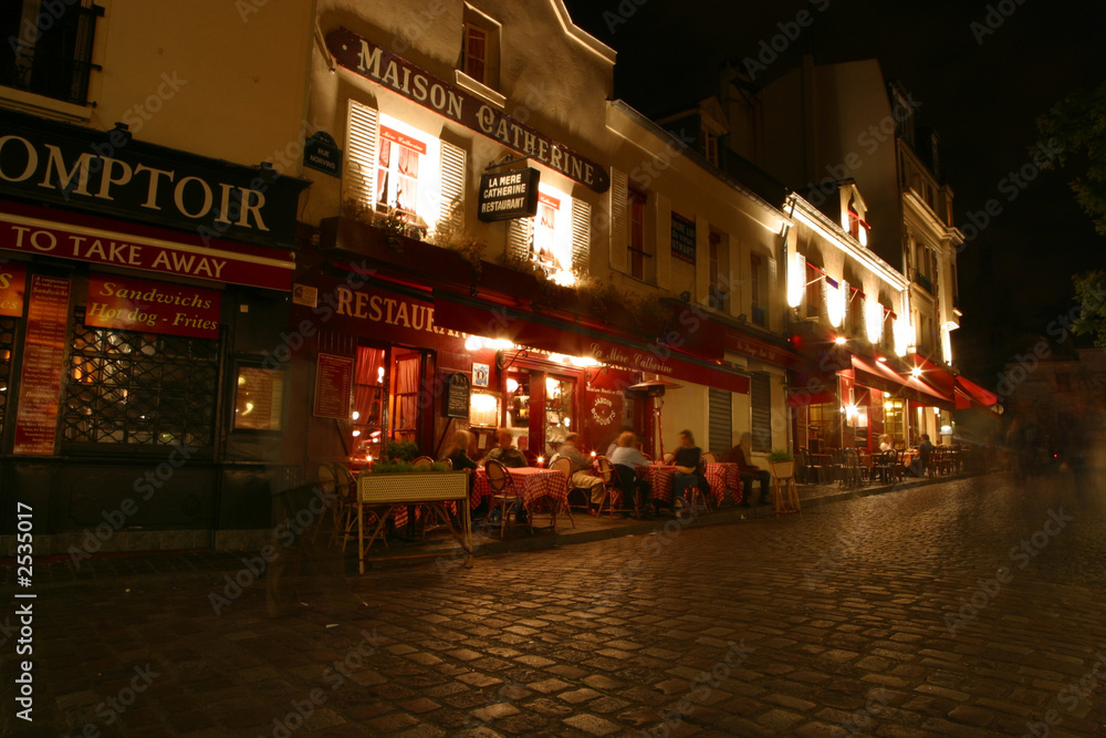 montmartre by night3