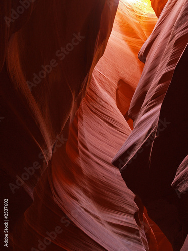 the upper antelope slot canyon