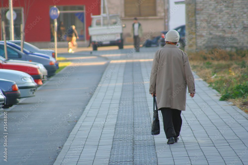 granny in the walk