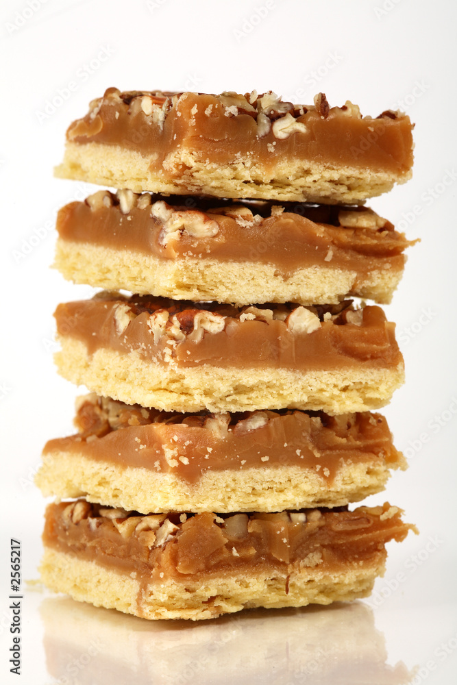 pecan caramel shortbread cakes pecan caramel shortbread cakes