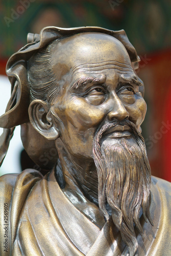 sculpture of a wise man