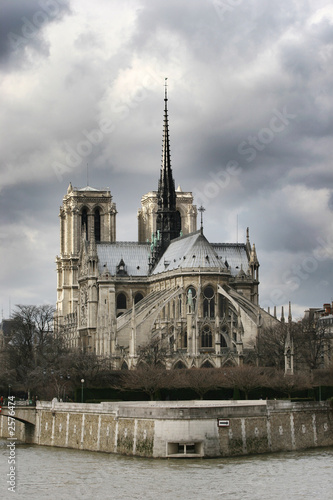 notre dame de paris