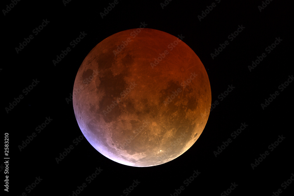 Fototapeta premium eclisse di luna: finale della totalità