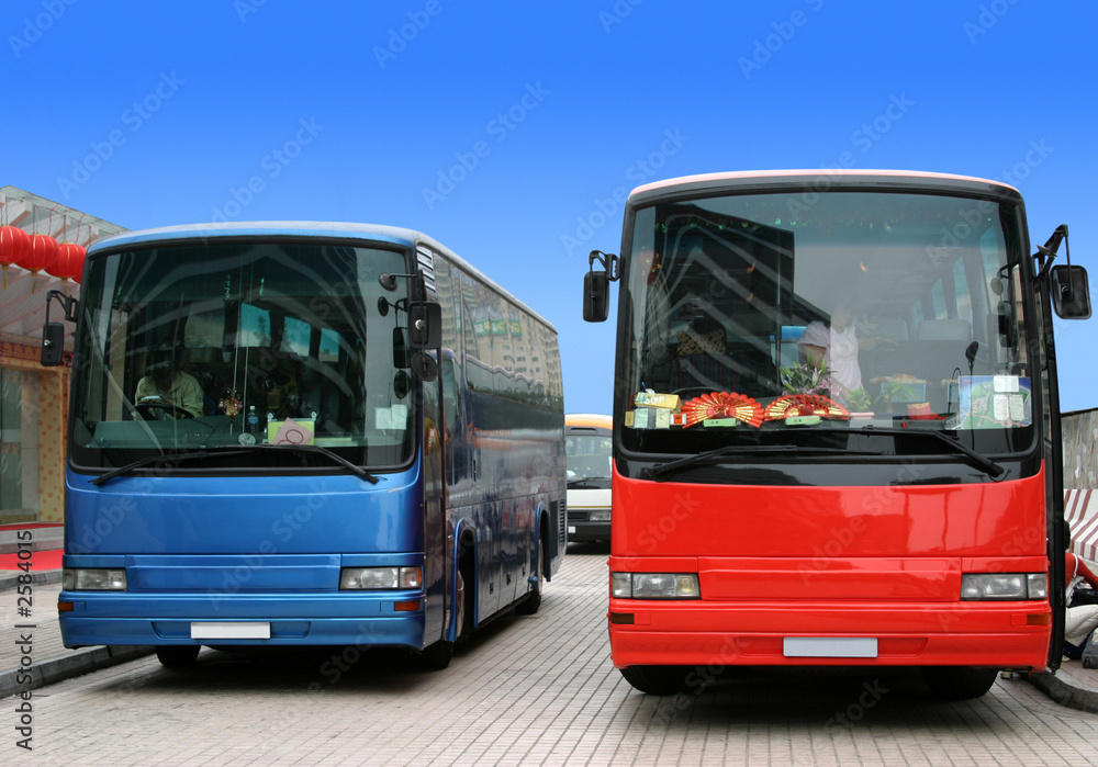 bus waiting for tourists