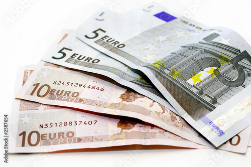 euro bills