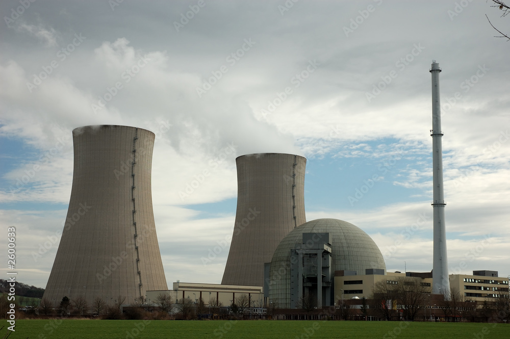 atomkraftwerk-stock-photo-adobe-stock