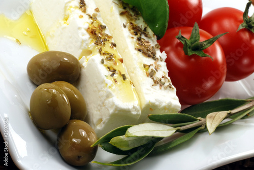 tomato cheese and olive