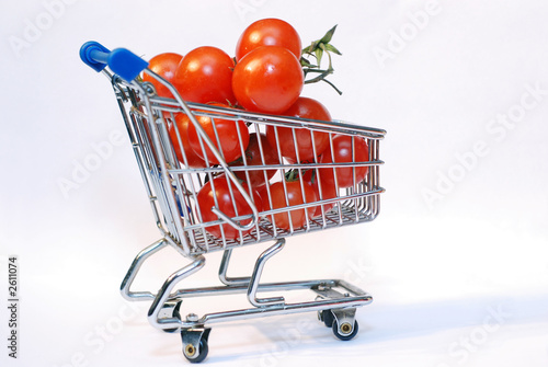 shopping cart with tomato
