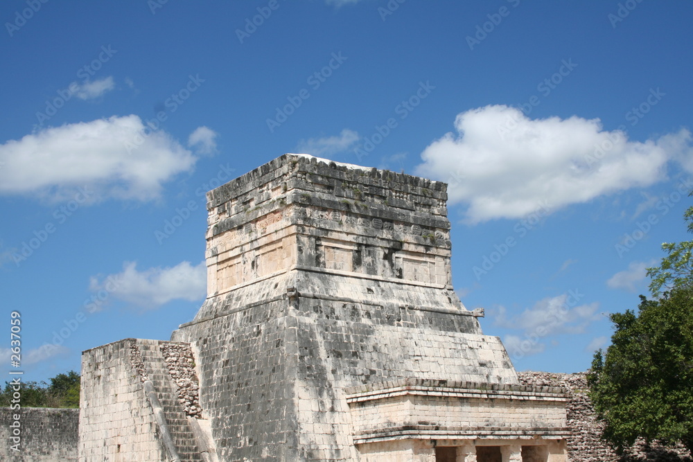 temple at chichen itza 2 temple at chichen itza 2