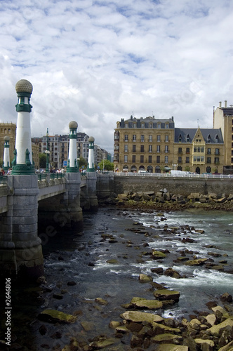 san sebastian - kursaal bridge photo