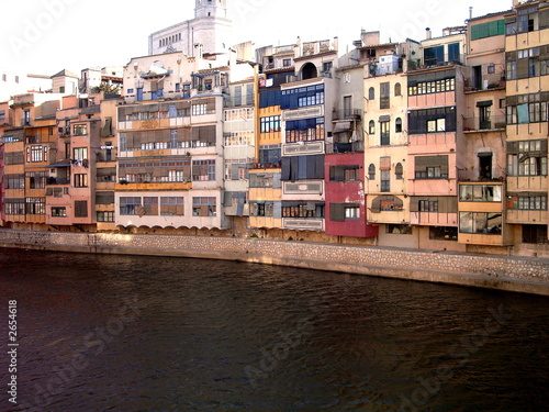 riverside houses and girona cathedral 2