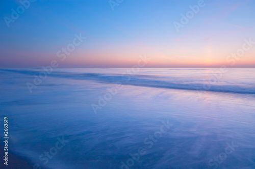 peaceful scene of the ocean