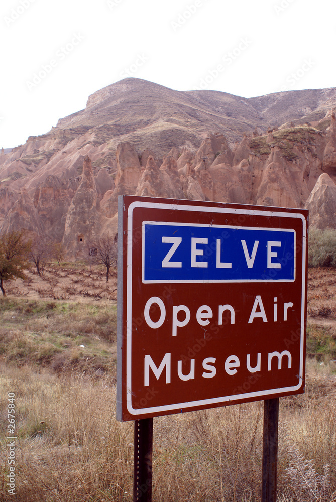 sign of museum zelve