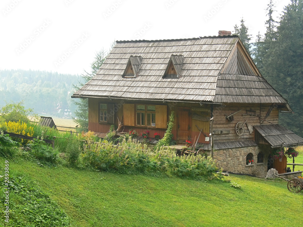 mountains hostel poland