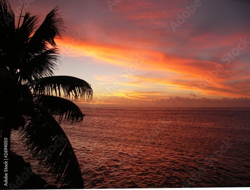 tahiti sunset