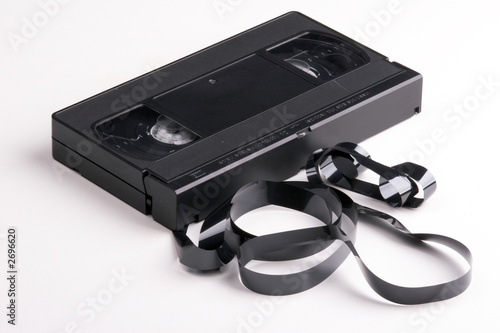 zerstörte video kassette photo