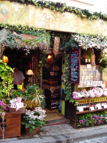 flower and wine shop