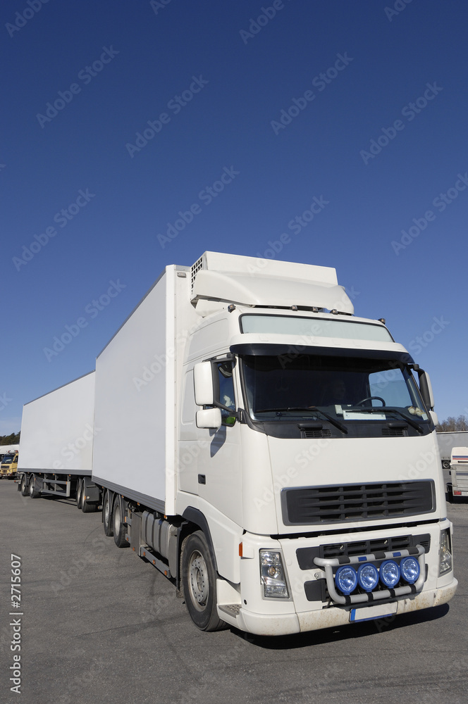 large white truck, wide-view