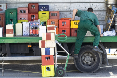 Le chauffeur livreur. photo