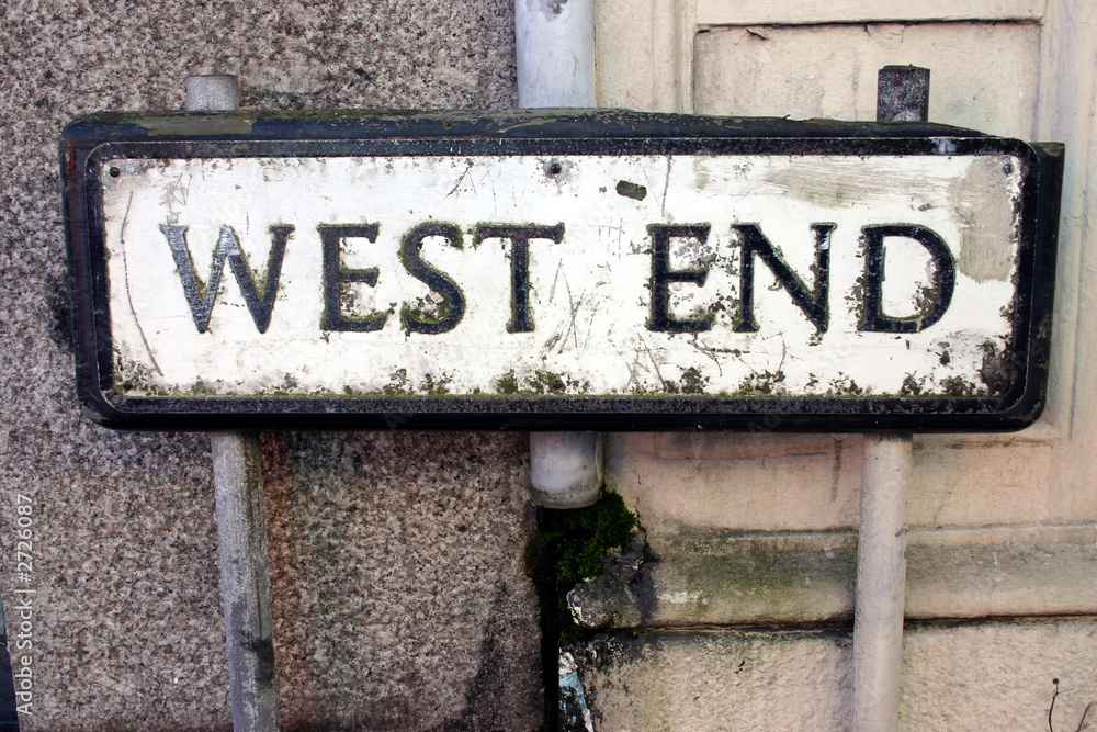 Fototapeta premium stary znak ulicy West End